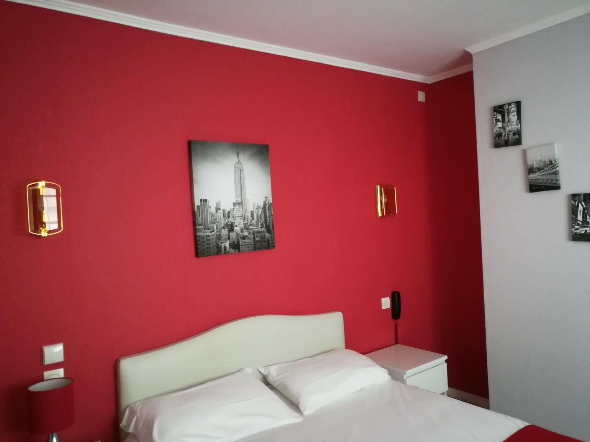 Contact Hotel Du Relais Thouars Exterior photo