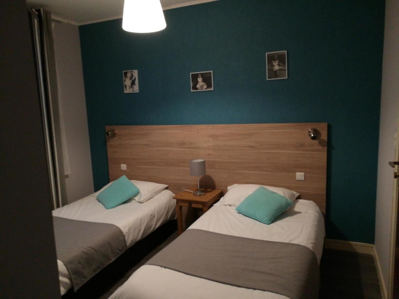 Contact Hotel Du Relais Thouars Exterior photo
